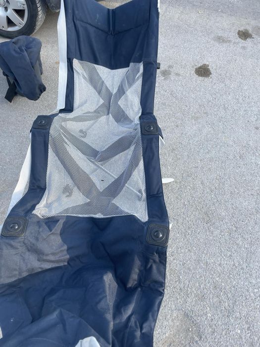 Продавам походно легло