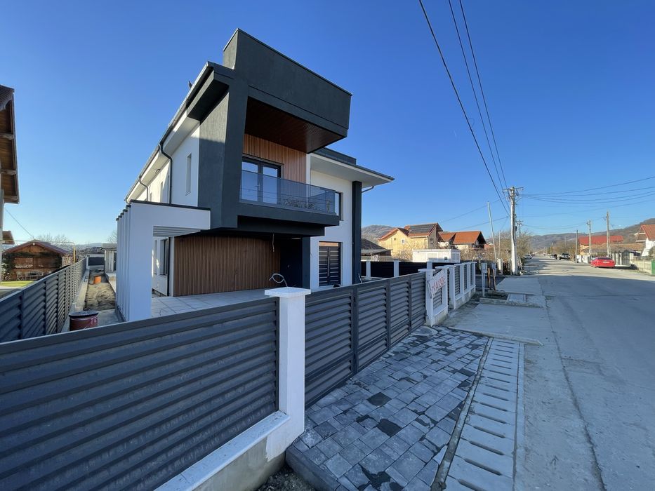 Casa de vanzare / posibilitate rate