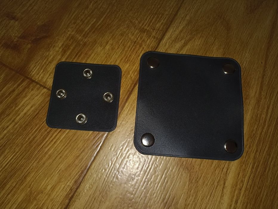 Кошелёк для монет и мелочи.