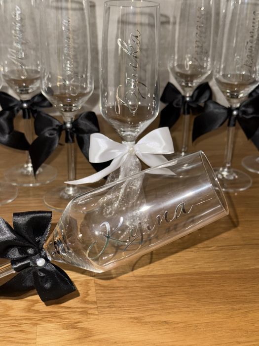 Персонализирани чаши за шампанско за моминско парти