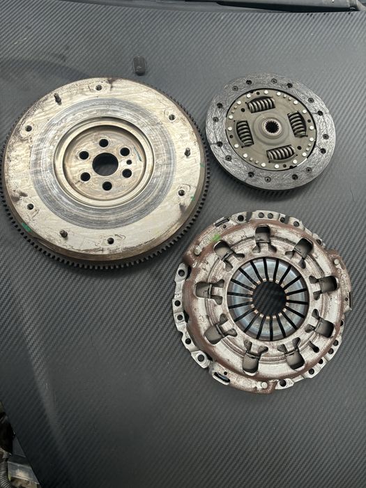 ambreiaj ford fiesta mk5 motor benzina 1.3 cod motor A9JA