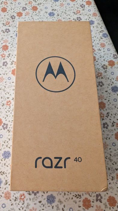Motorola RAZR 40
