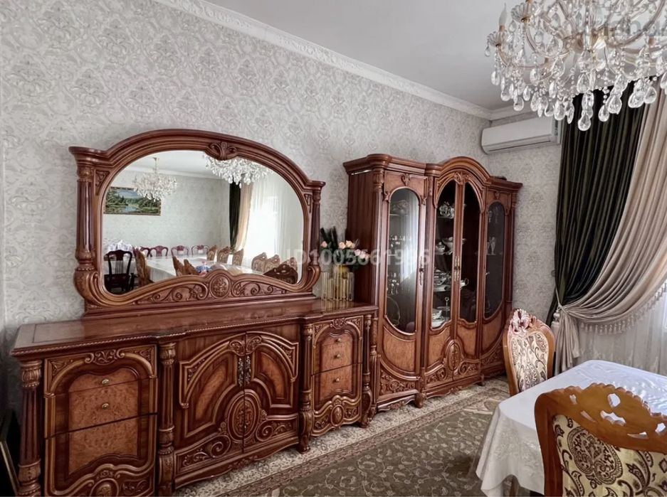 Шикарный гарнитур