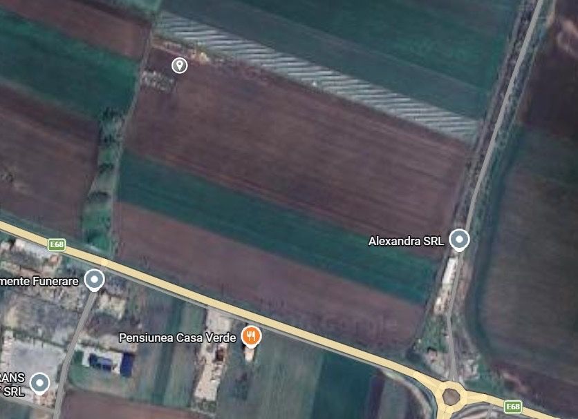 Teren investiție 1,5 ha lângă E68 – ideal hală / logistică