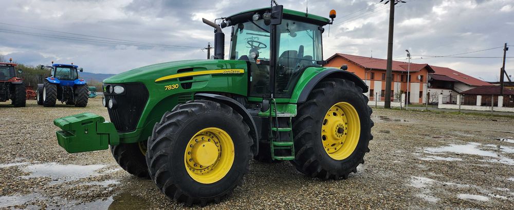Tractor John Deere 7830 Gavojdia • OLX.ro