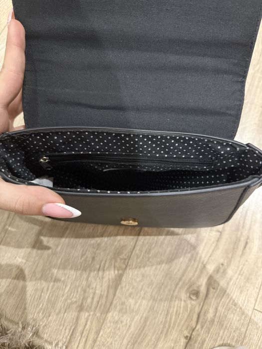 Черна чанта sinsay