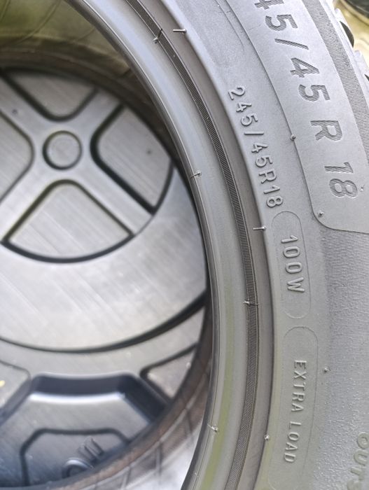 Două anvelope de vara 245 45 18 Michelin dot 2018