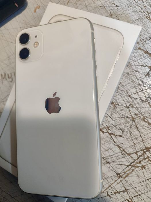 Айфон 11 64 гб в идеале