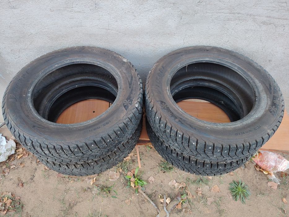 Продам зимние шины185/65/15
