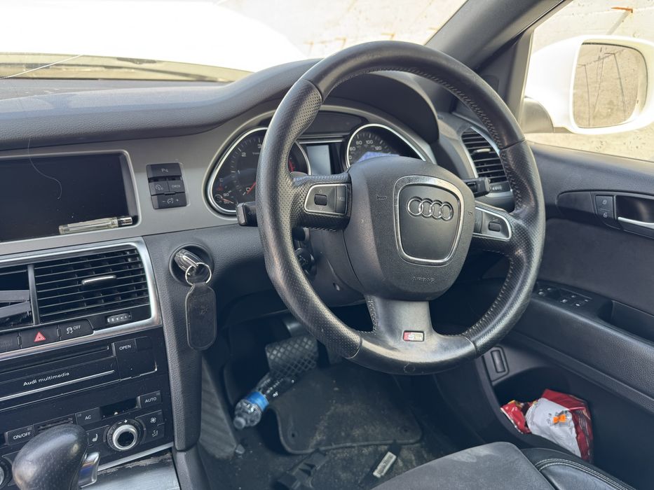 Dezmembrez Audi q7 4l 2013 3.0tdi CJG sline perne aer