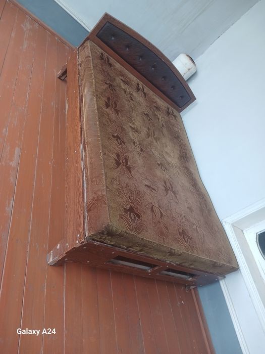 Диван сотиладиии