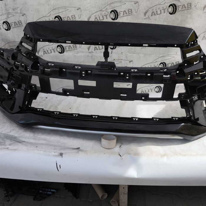 Bara fata Mitsubishi ASX Facelift cu bandouri,grila detasabila an 2016