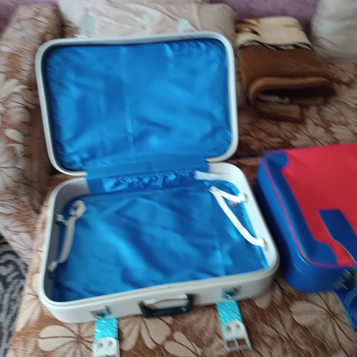 Два новых чемодана!!!Советское качество!!!