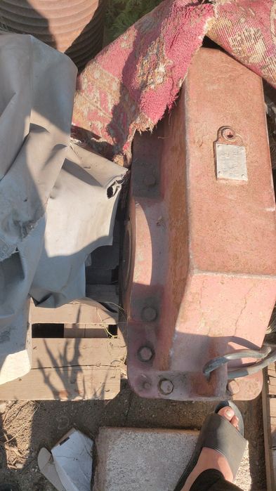 Продам редуктор .