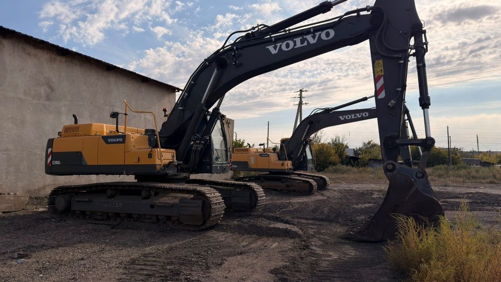 Продам экскаватор VOLVO EC380DL