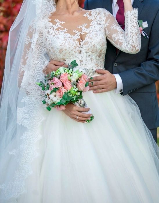 Продам свадебное платье, шубку