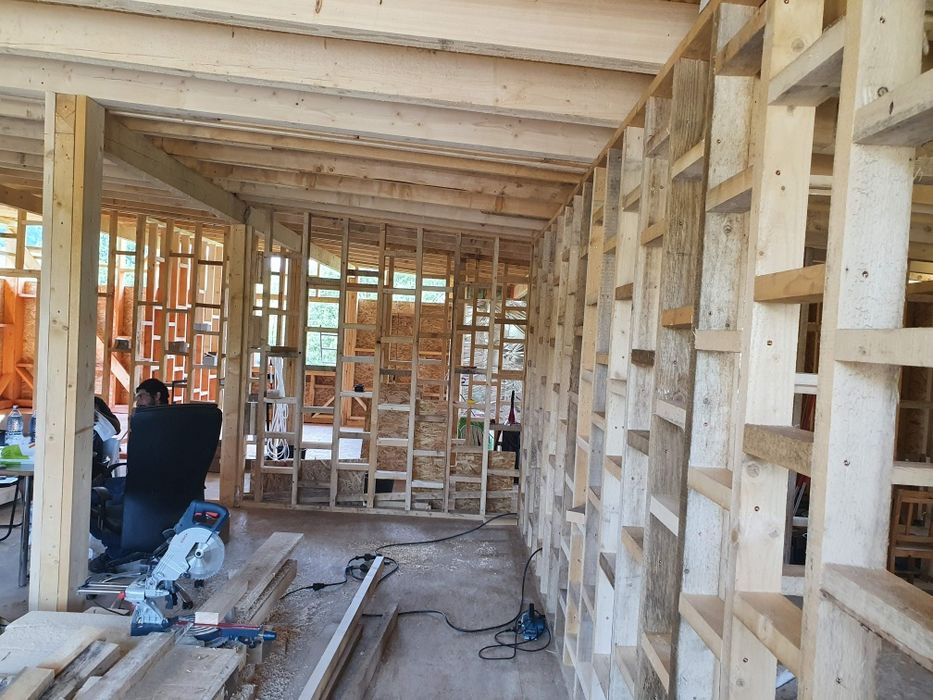 Construim Case din lemn, structura lemn stil Canadian între 500 -600 eur m2 la cheie. .