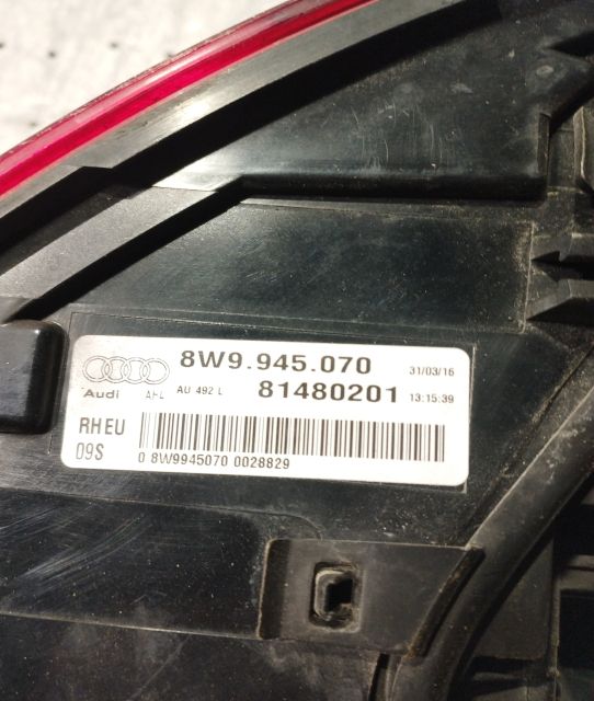 Lampa / Tripla stop dreapta pe aripa 8W9.945.070 Audi A4 B9