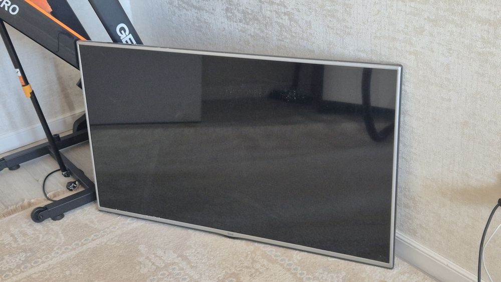 На запчасти Smart TV LG + Пульт Magic Remote