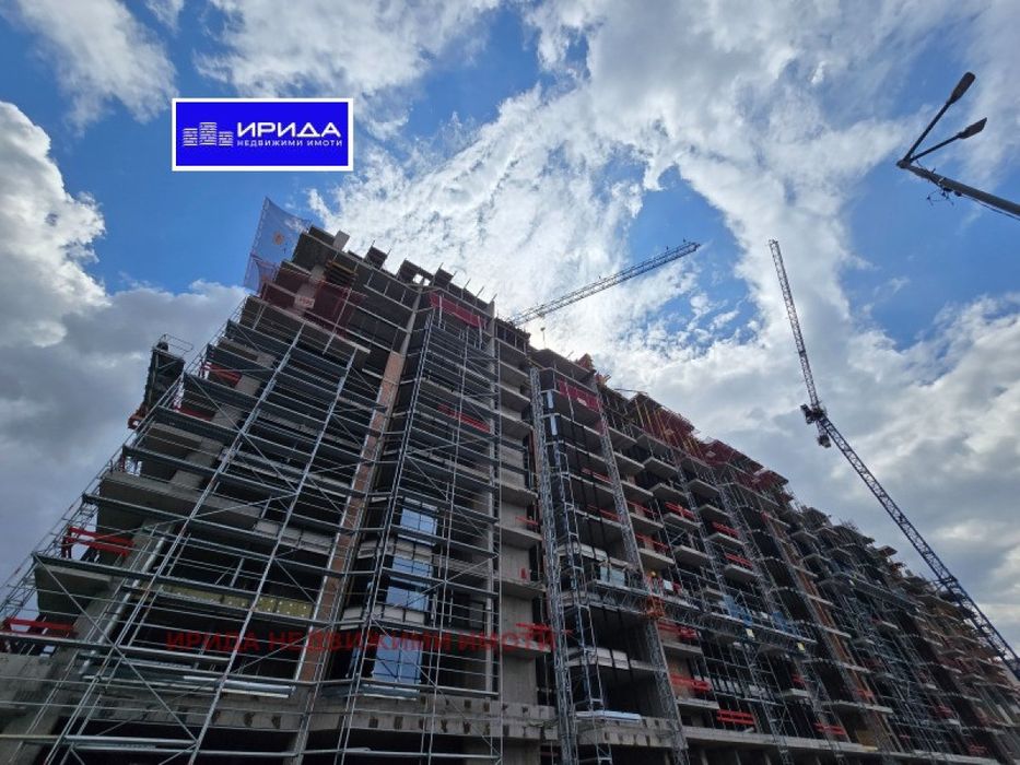 Просторен тристаен апартамент в Оборище с АКТ 14!