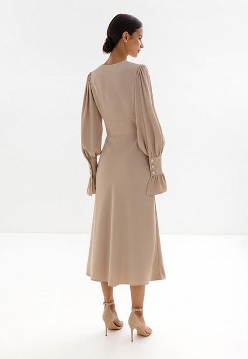 Платье бренда Lichi