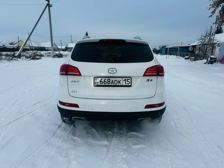 Продам кроссовер Jac s5 в хорошем состояний!