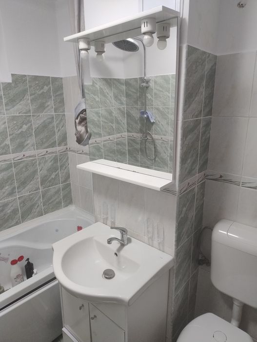 Vând masca + chiuveta +baterie  + oglinda + coloana duș