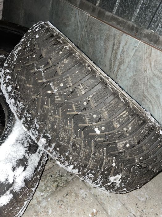 Шини зима 235/55/17