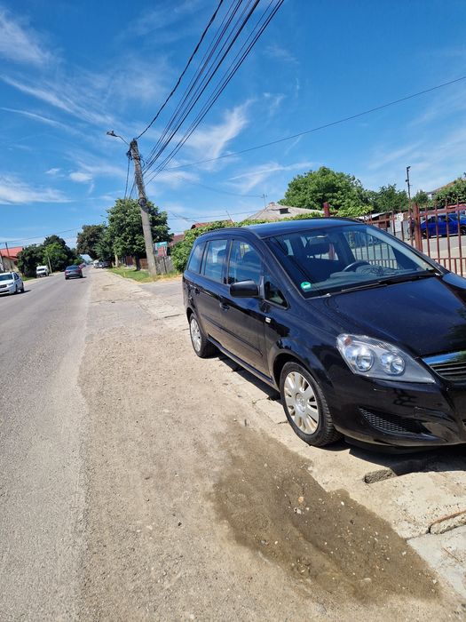 Opel Zafira B 1.8 Benzină – 7 Locuri – 2013 – Recent adusă din Germania