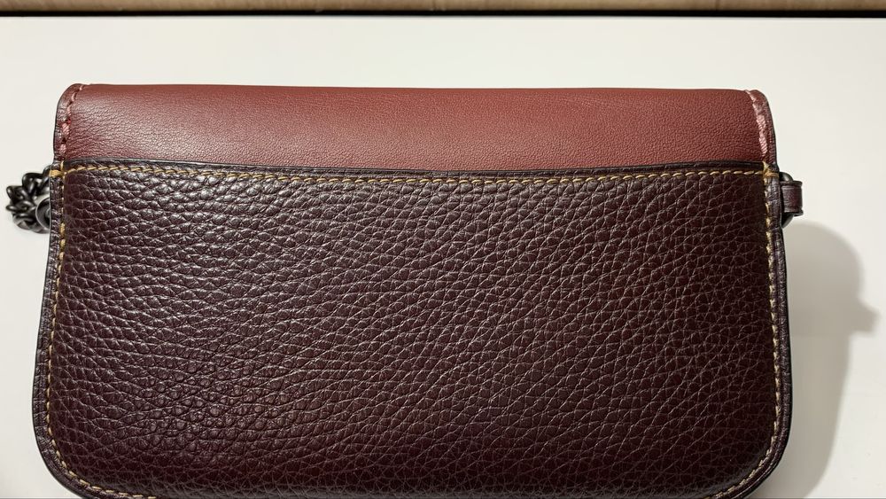 Дамска клътч чанта Coach