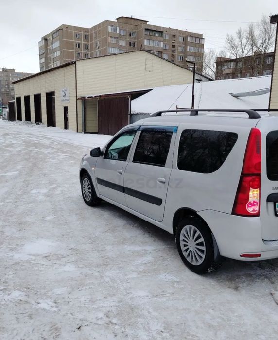 Ларгус 1.6 газ бензин 7 местный