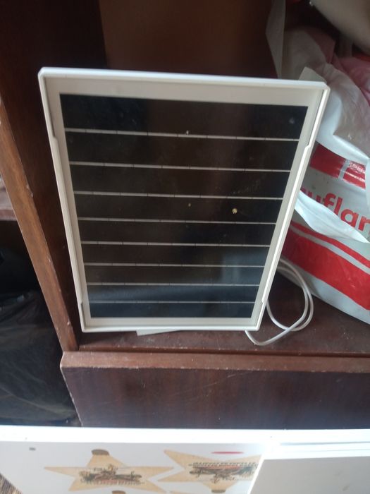 Камера с панел .