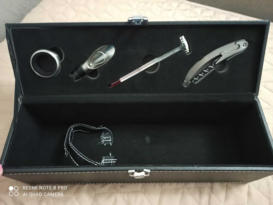 Луксозна кожена кутия за вино