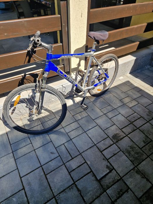 Bicicletă Cube Albastru