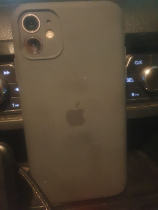 Iphone 11  128  емкс 73 радном