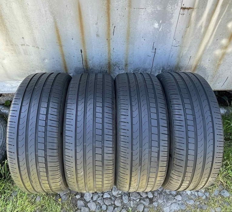 255/45/20/Pirelli scorpion
