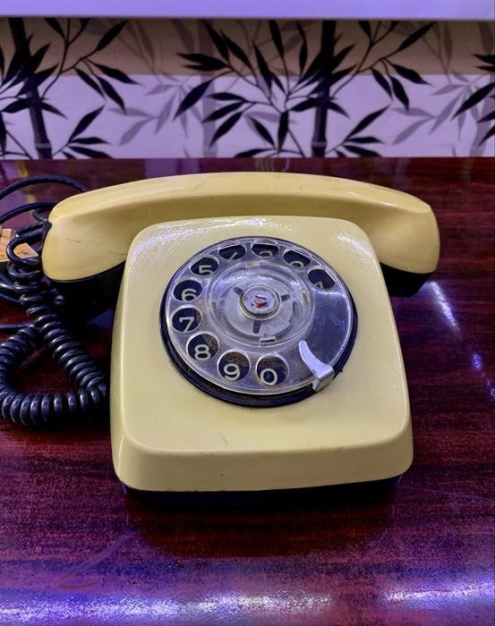 Телефонный аппарат - дисковый