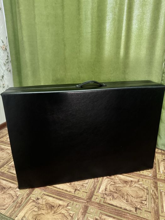 Кушетка для салона