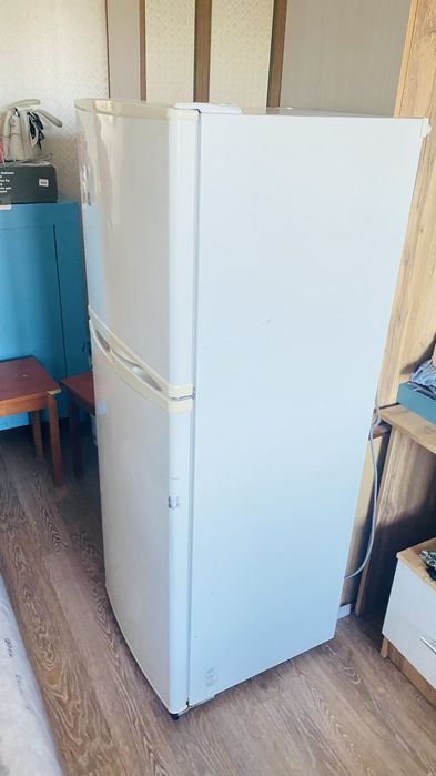 Продаются холодильник