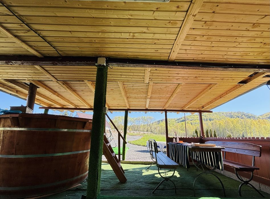 Cabană Rustică de inchiriat