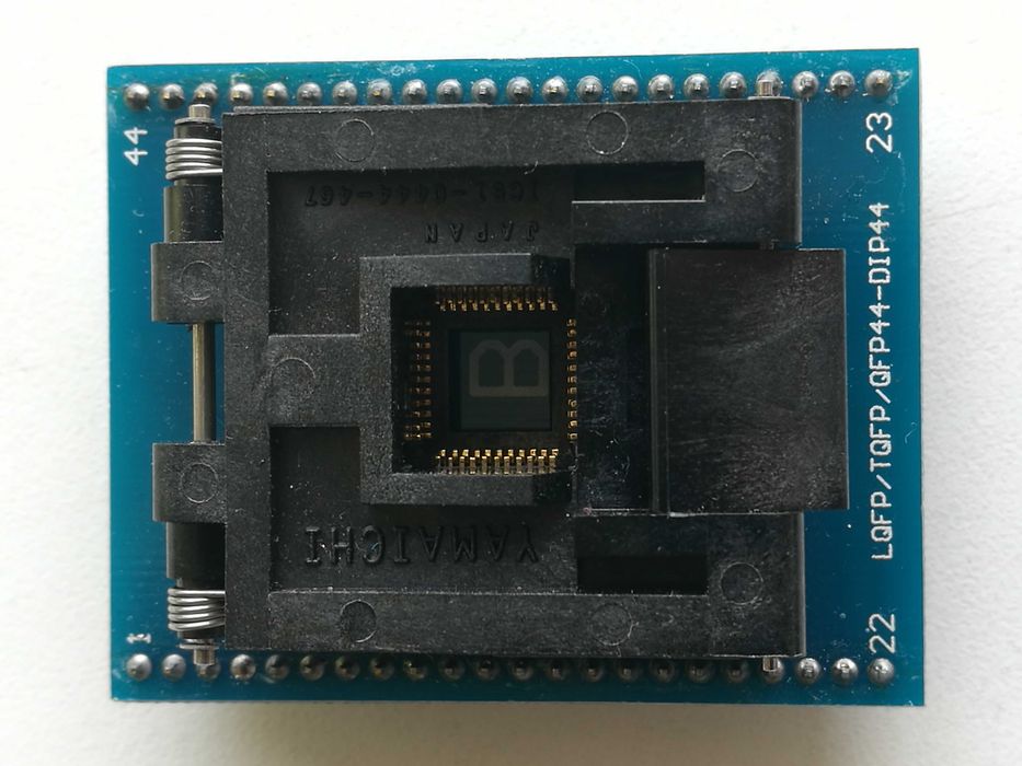 Программатор TNM 5000 + 12 адаптеров.