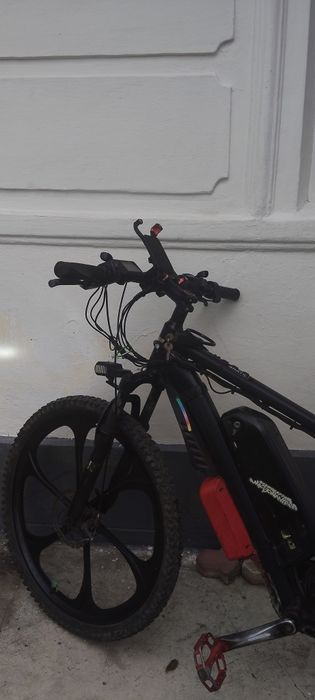 Vând Bicicleta electrică