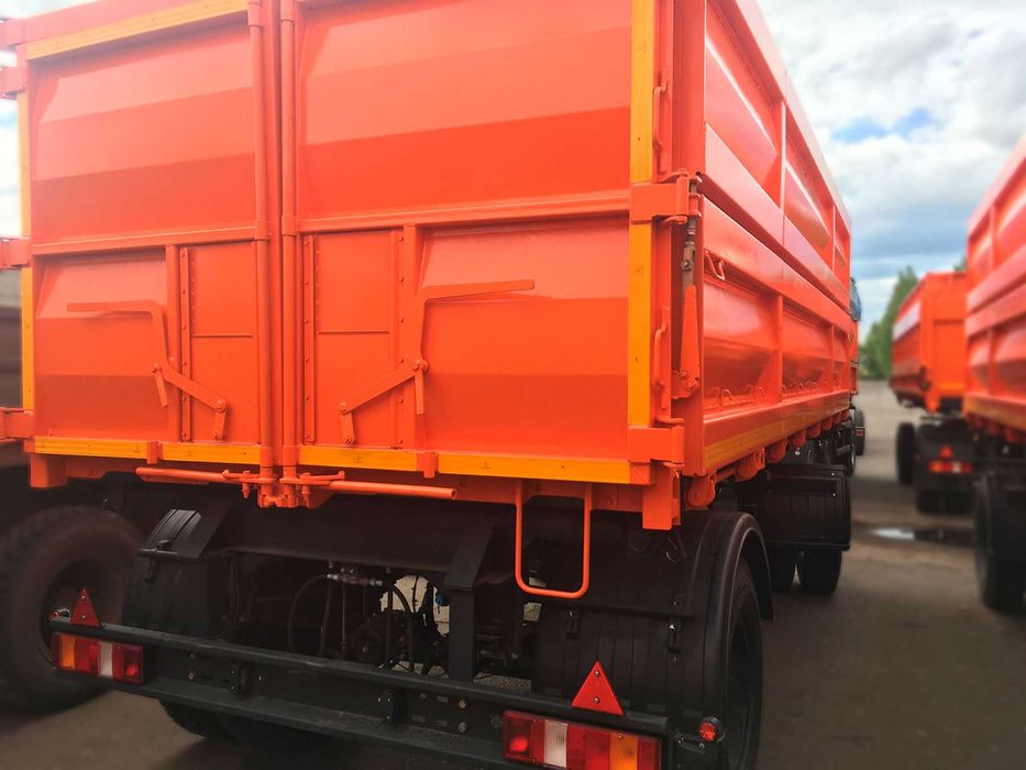 Прицеп самосвальный ТЗА-8551М4