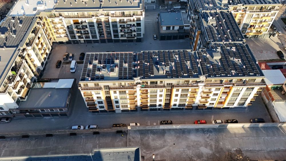 Професионално Заснемане на Къща с Дрон