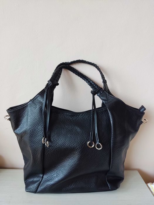 Черна дамска чанта