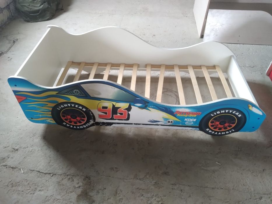 Продам детские кроватки