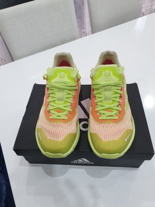 Adidas дамски маратонки