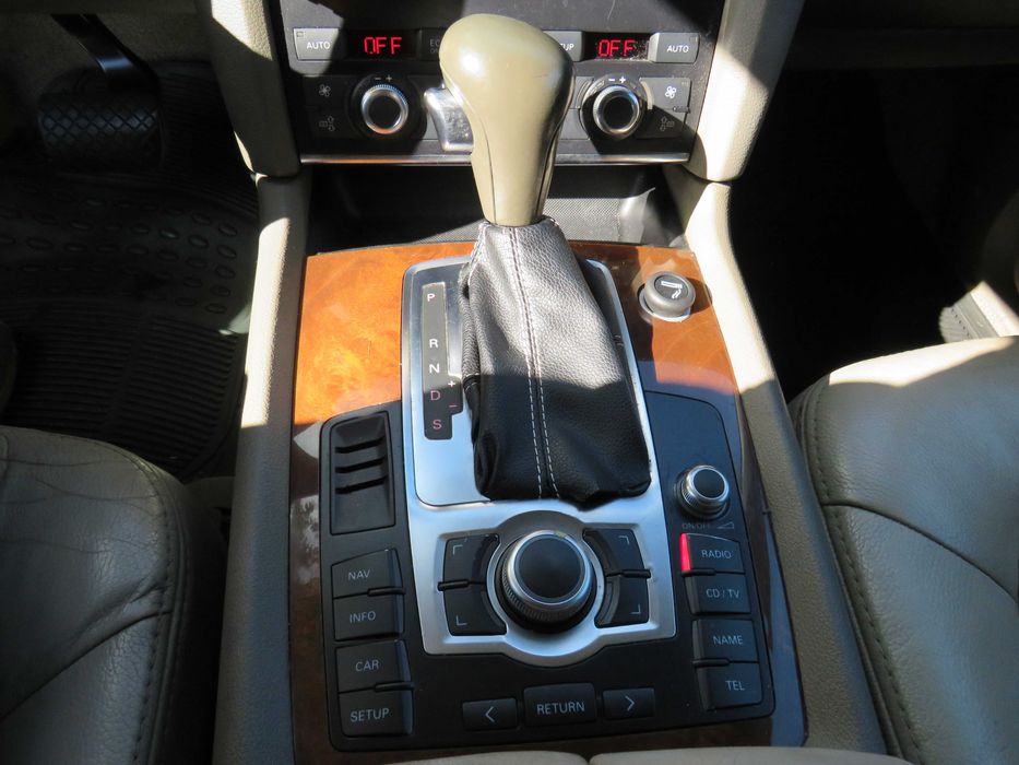 Audi Q7 3.0Tdi 7-Местен Quattro