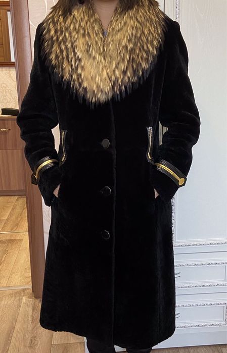 Продам шубу Мутон
