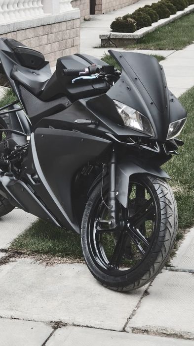 Yamaha yzf r125 A1 16 ani